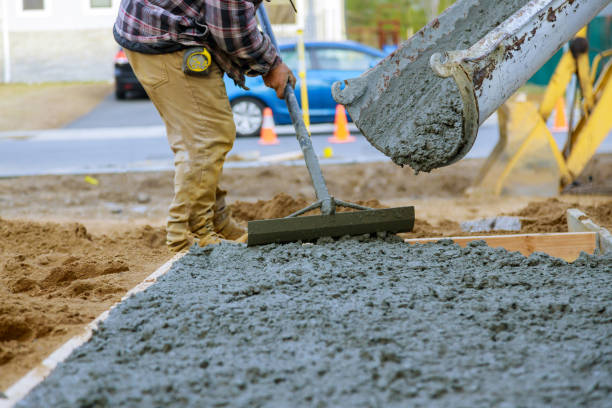 Best Driveways & Floors  in Prairie Du Chien, WI